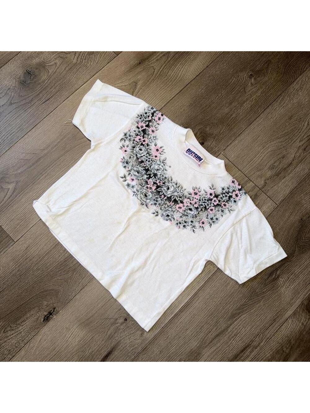 1980s Single Stitch Outside Chance Floral Cropped Tee
